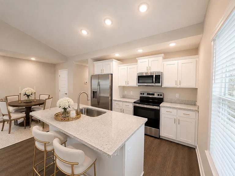 313A Cindy Ln — Photo 4