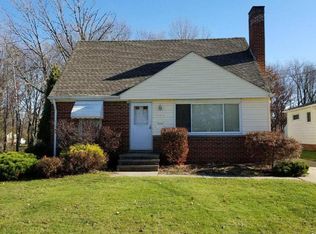 737 Franklin Blvd, Highland Heights, OH