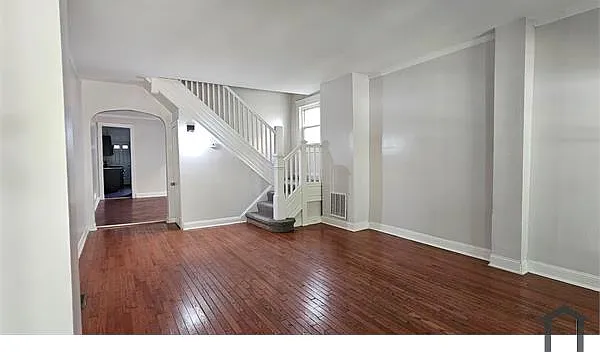 722 E 41st St — Photo 1