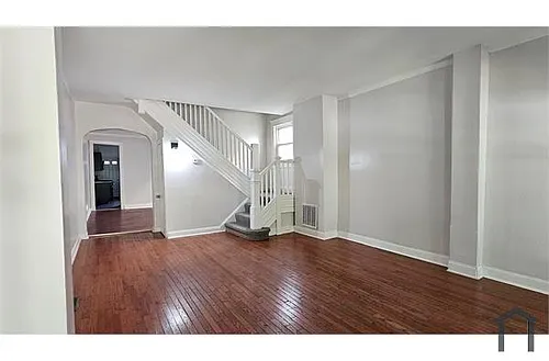 722 E 41st St Photo 1 722 E 41st St Photo 1