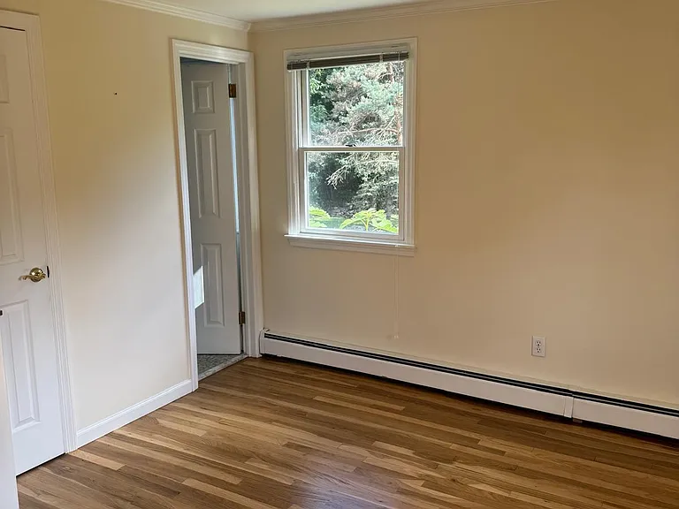 18 Hales Rd — Photo 9