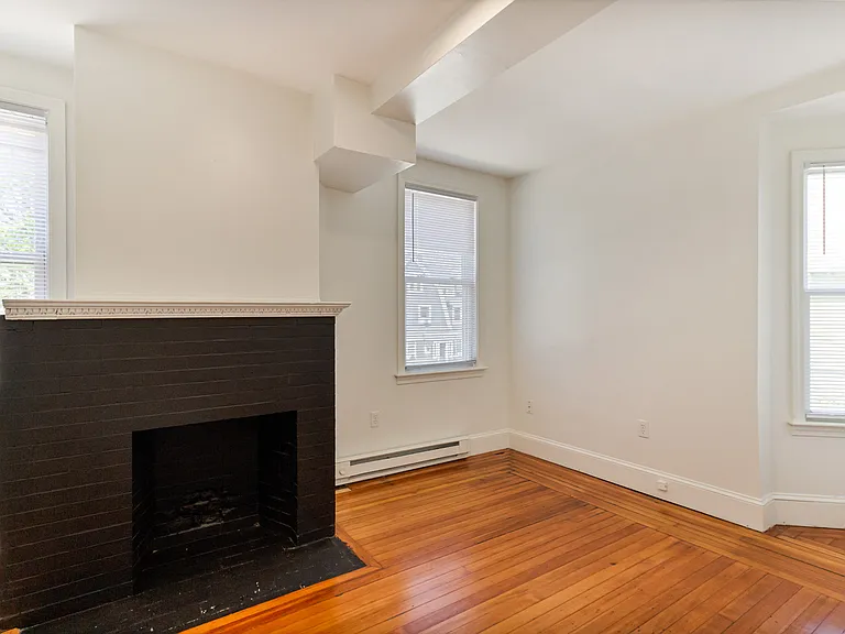 169 Waterman St #5 — Photo 7