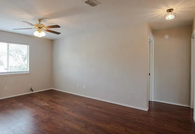 6926 Crystal Ln — Photo 17