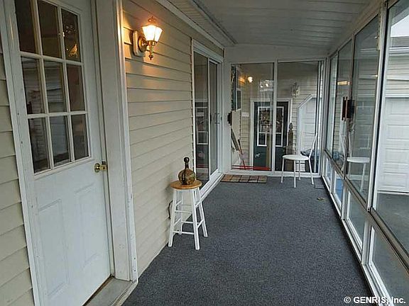 3rd image of 6360 Kims Dr