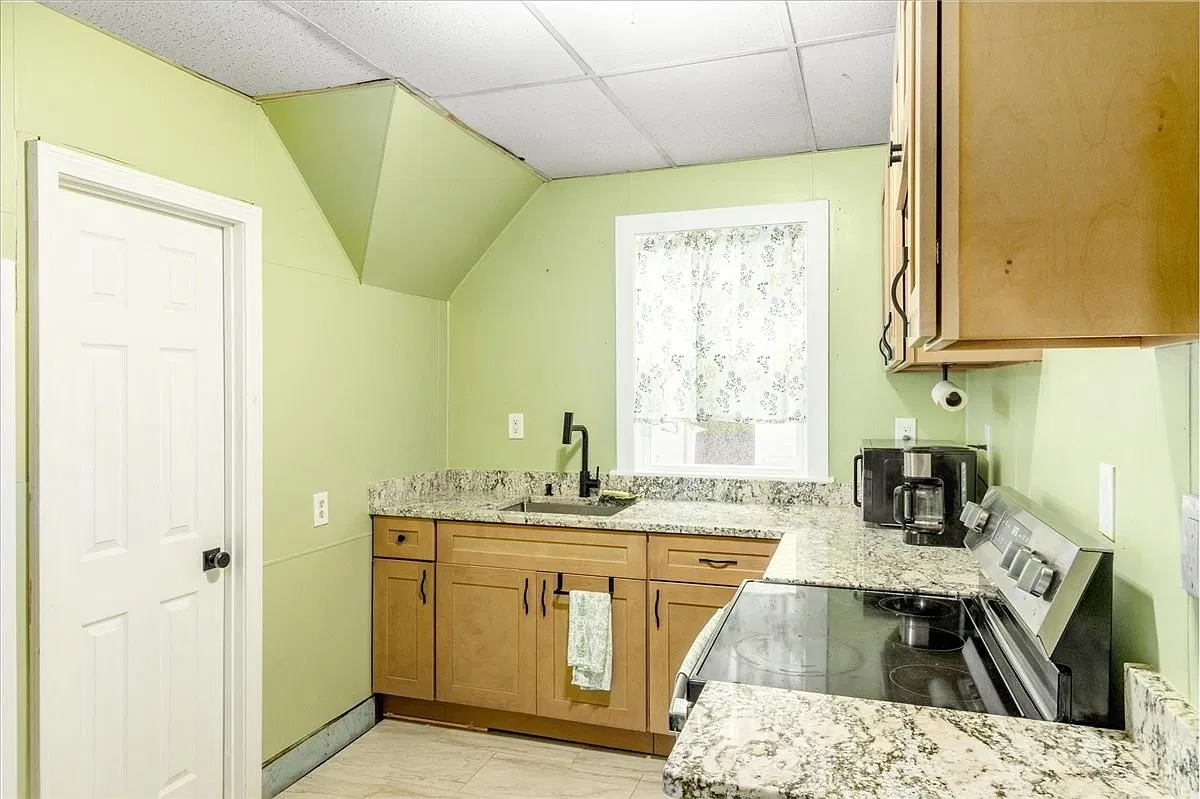 1 bed, 1.0 bath, 670 sqft, $1,500 — Photo 2