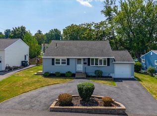 10 Dover Dr, Latham, NY 12110