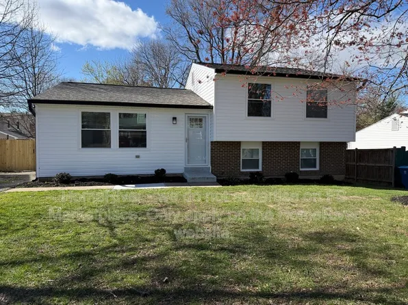 125 N Garfield Rd, Sterling, VA 20164