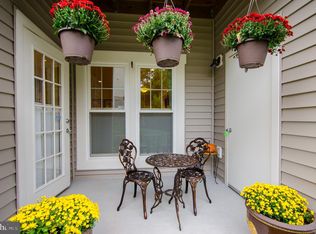 1501 N Point Dr APT 104, Reston, VA 20194