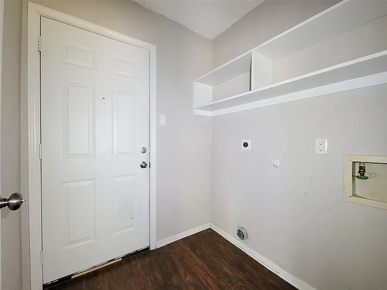 18402 Tall Cypress Dr — Photo 22
