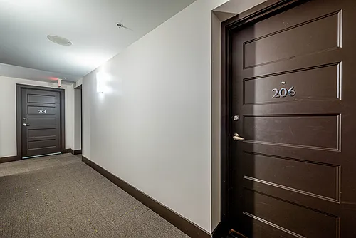 15 Kings Wharf Pl Photo 1