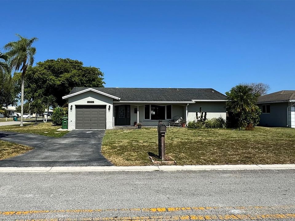 1st image of 8206 NW 105th Avenue