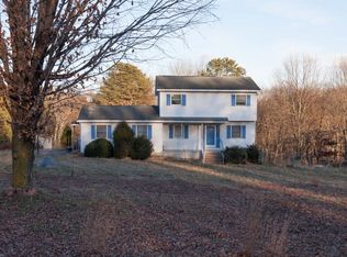 14 Chariton Dr, East Stroudsburg, PA 18301