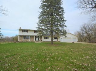2911 E Hunters Creek Rd, Metamora, MI 48455
