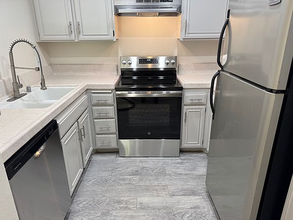 3rd image of 22100 Burbank Blvd Unit 168G
