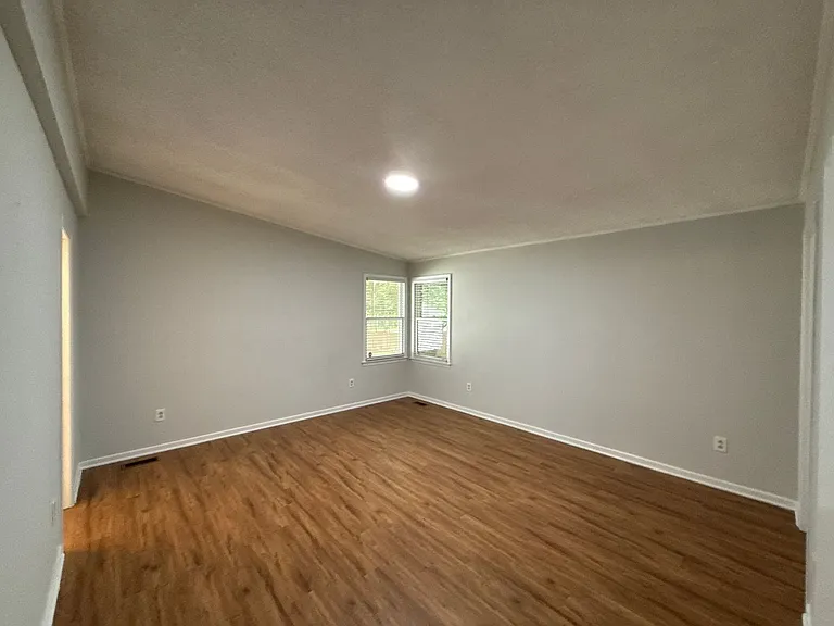 7905 Haverstraw Ct — Photo 7