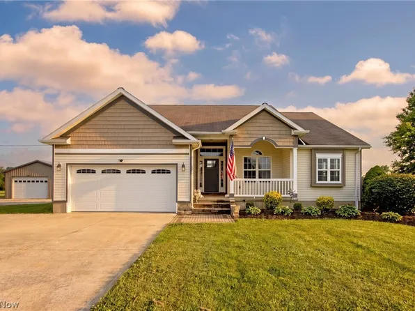 10964 Parmenter Rd, Burbank, OH 44214