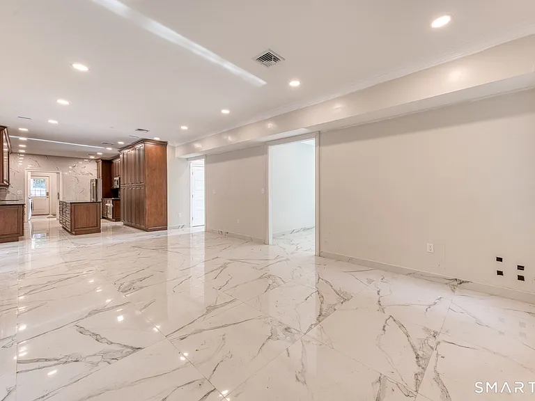 171 Oregon Rd — Photo 10