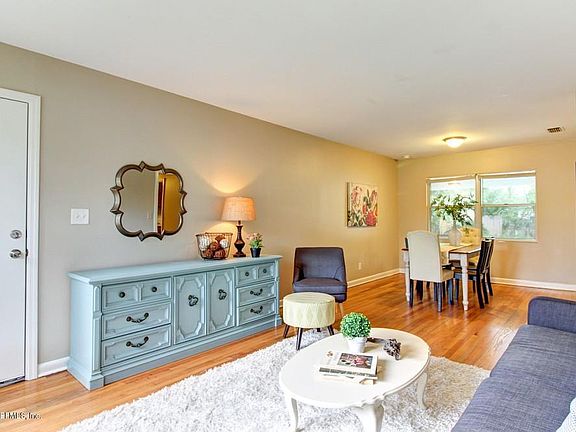 5th image of 6532 Solandra Dr
