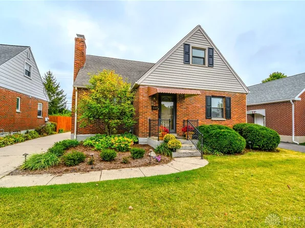 930 Broadmoor Dr, Dayton, OH 45419