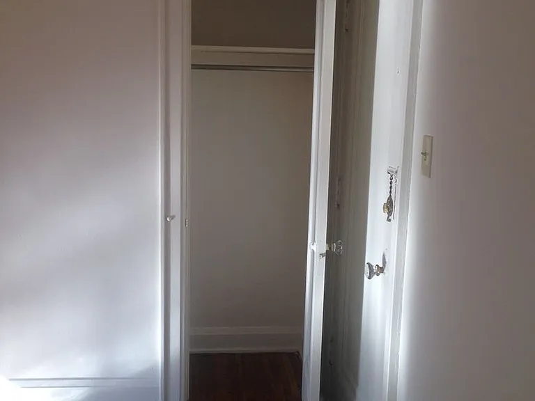 1544 E Broad St — Photo 22