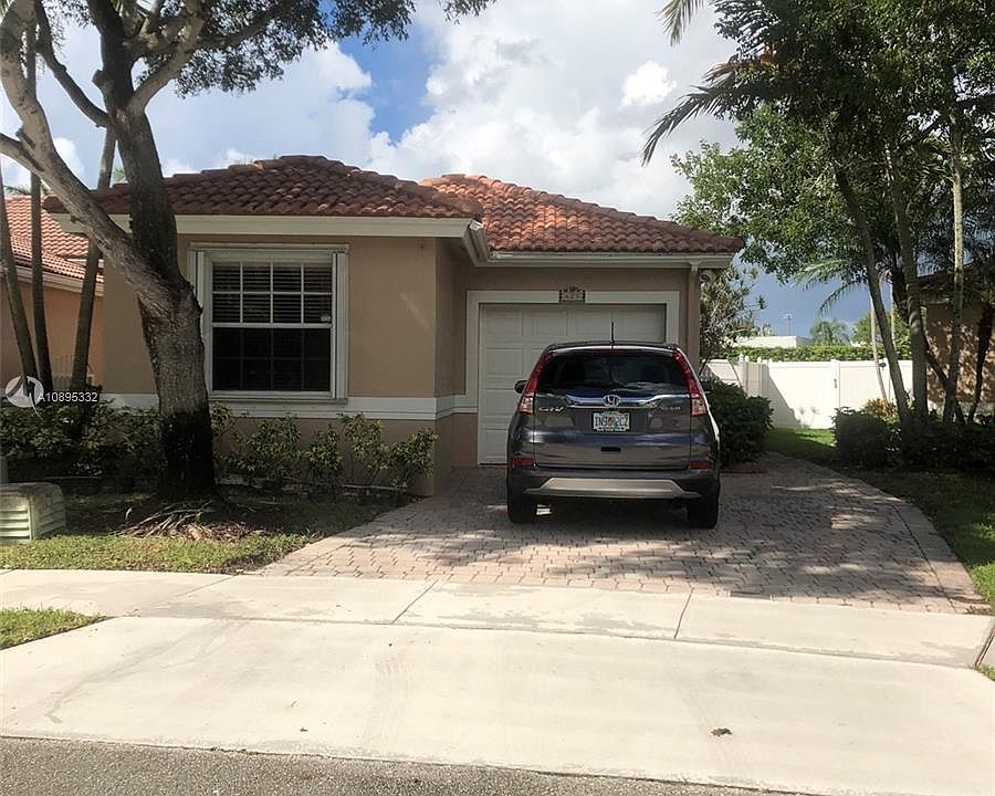 1st image of 623 NW 129th Way