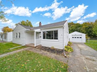 962 Vine St, Adrian, MI 49221