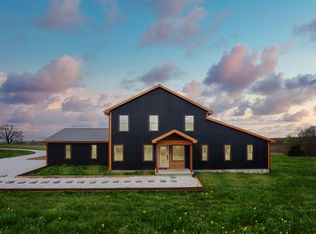 825 Arnold Wallen Way, Stockton, MO 65785