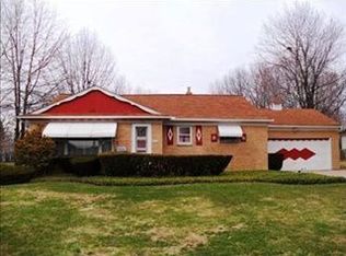 1919 Brainard Rd, Lyndhurst, OH 44124