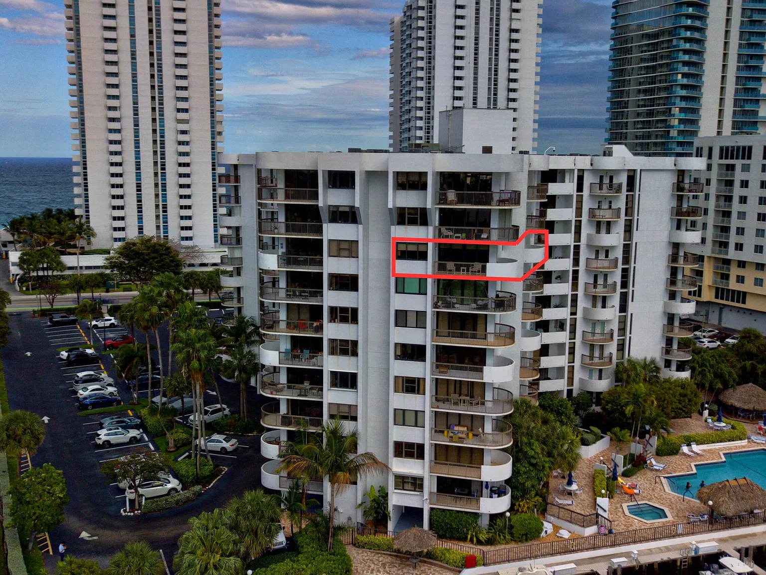 2 bed, 2.0 bath, 1200 sqft, $3,500 — Photo 3