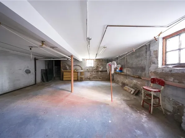 2176 East 13th Street image 15 of 29