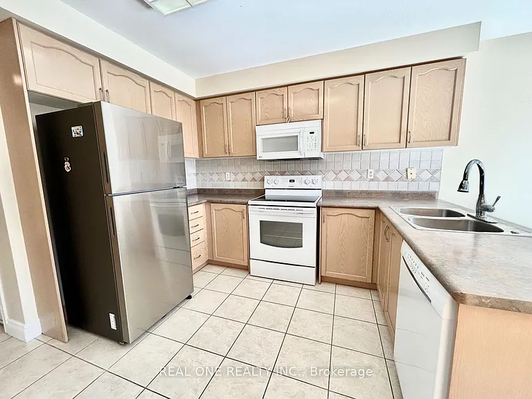 48 Primeau Dr — Photo 6