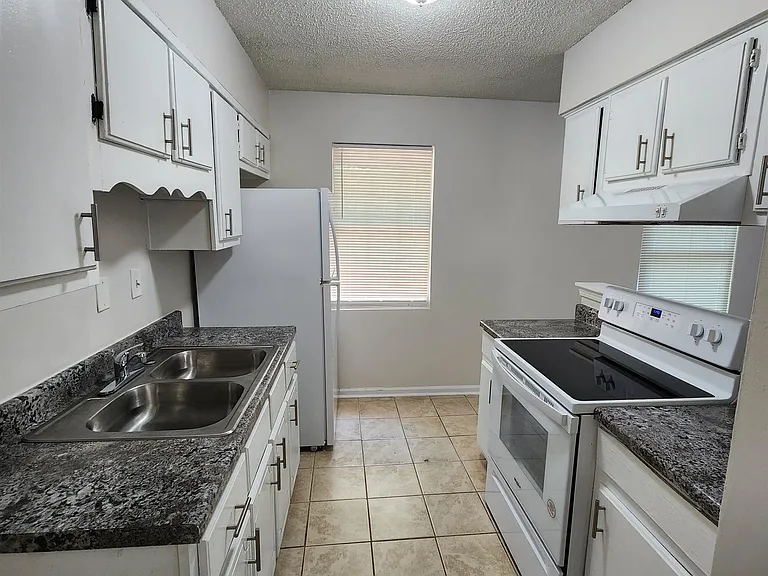 4528 Sugar Creek Rd — Photo 11
