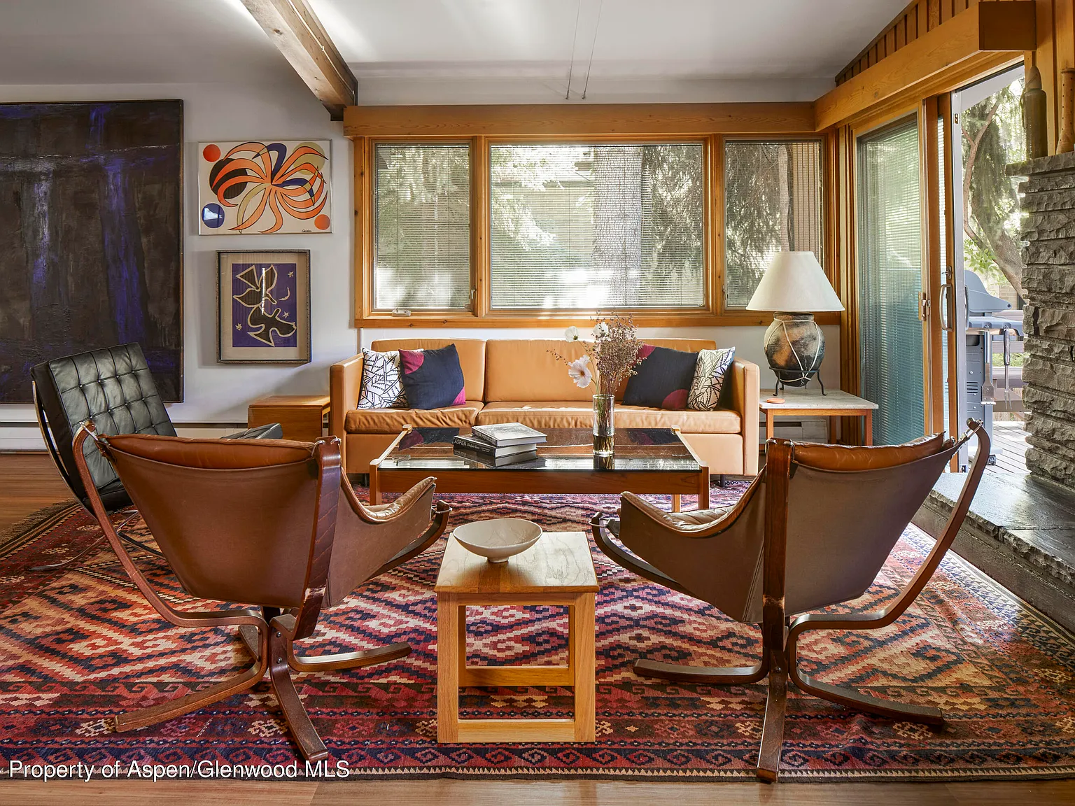 3 bed, 2.0 bath, 1605 sqft, $15,000 — Photo 2