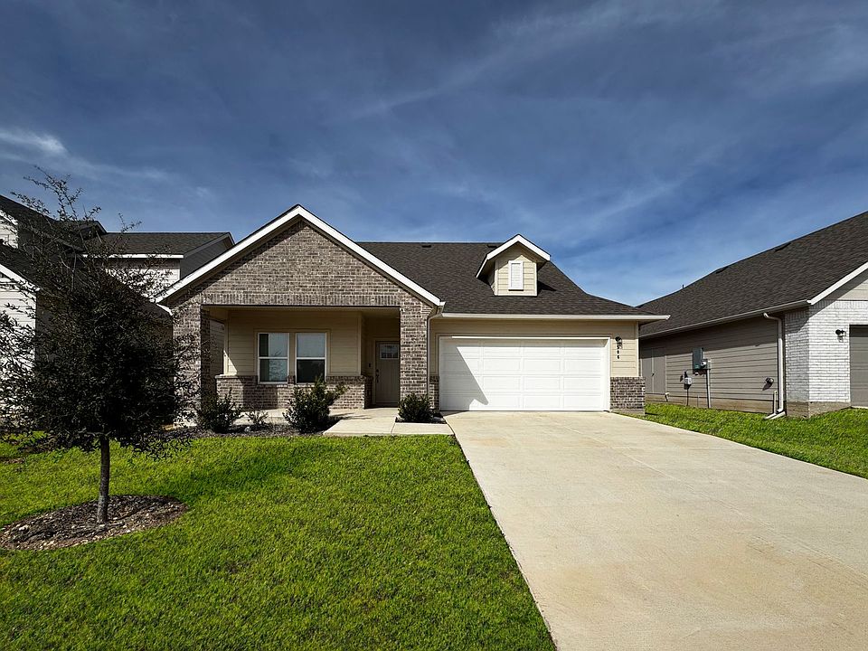 1st image of 506 Sandy Glen Ln