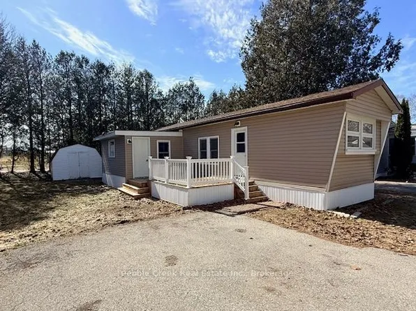 16 Bloomsbury Dr, Ashfield Colborne Wawanosh, ON N7A 3Y3