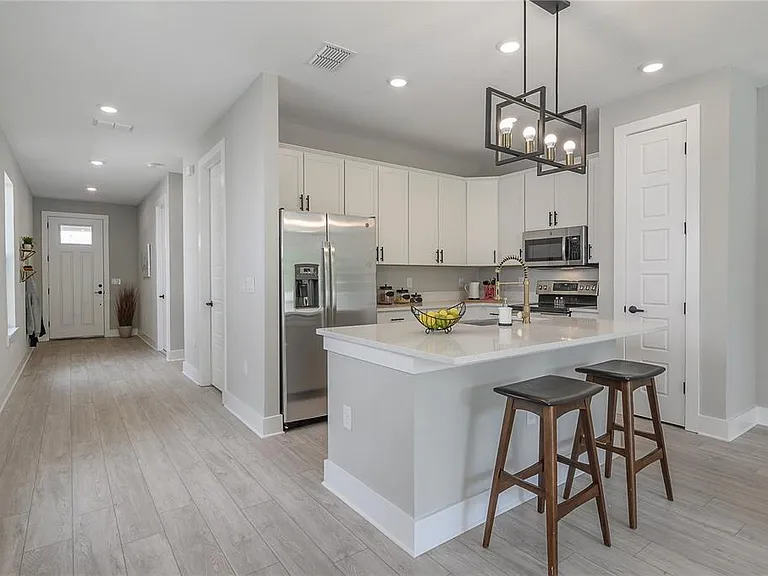4402 W Gray St #1 — Photo 10