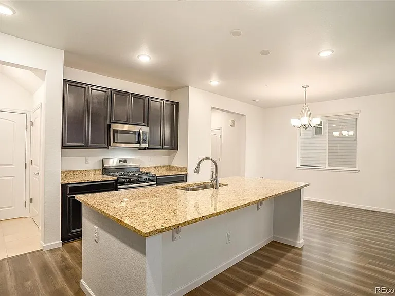 827 Marine Corps Dr — Photo 5