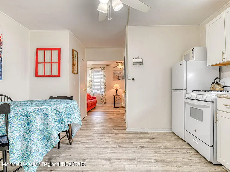 31 Atlantic Ave #1W — Photo 13