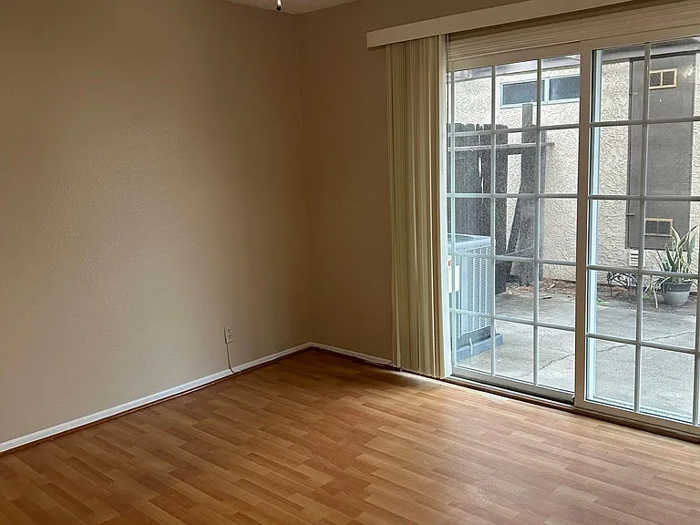 430 W Center St #1 — Photo 5