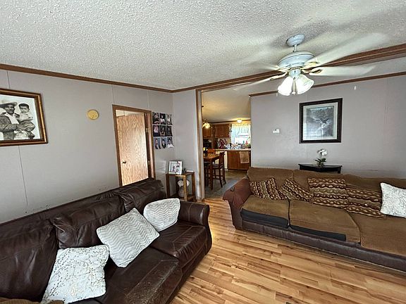 3rd image of 3132 River Rd