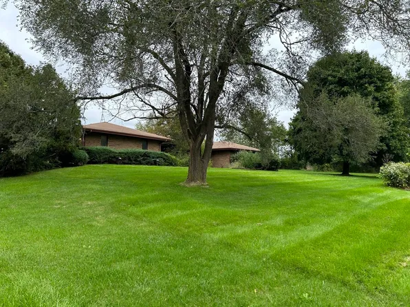 46W408 Kelley Rd, Hampshire, IL 60140