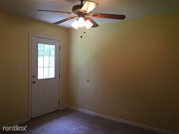 8809A Elm Move Out Walk Through 7-15 (29)