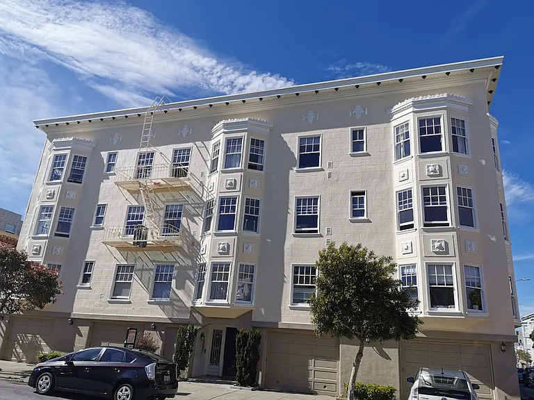 2200 N Point St — Photo 16