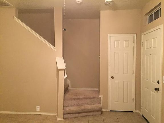 family room entrance main door & stairs to 2 fl (master 1 bathrooms 1room & washer & Dreyer