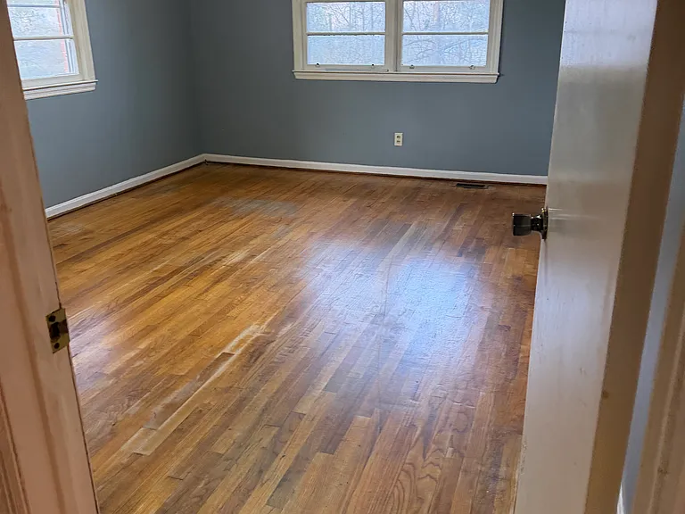 145 N Main St SW — Photo 11