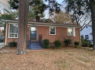 1409 Willow Rd, Greensboro, NC 27401