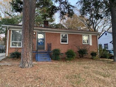 1409 Willow Rd, Greensboro, NC, 27401