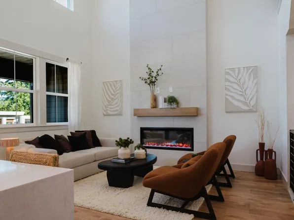 The Camaloch Plan, The Nines at Camas Meadows Townhomes