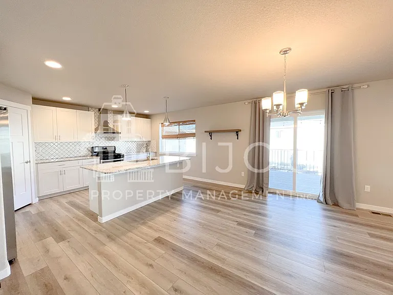 4908 Wolf Moon Dr — Photo 7