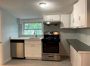 130 Ash St APT 3, Waltham, MA 02453